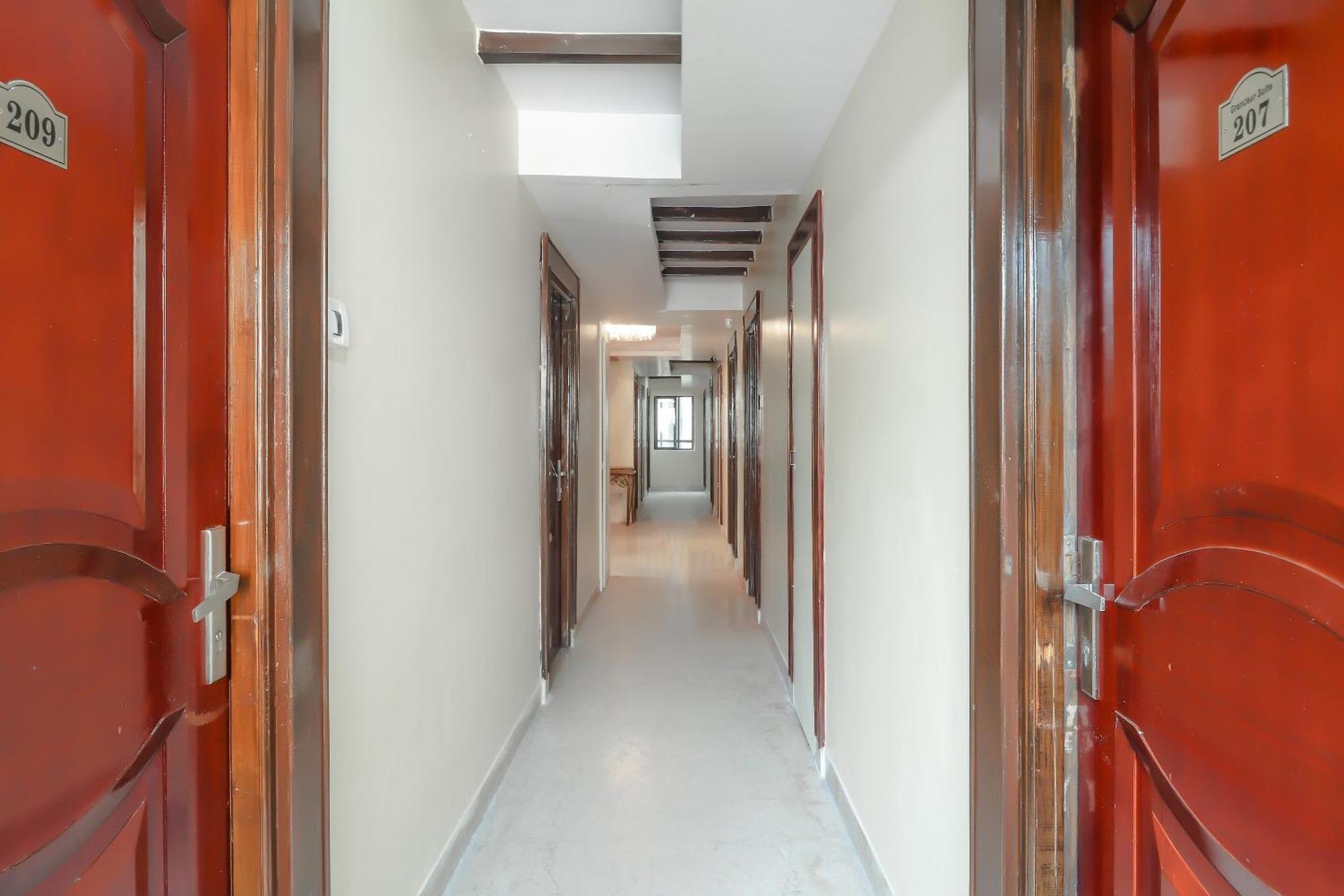 Hotel O Grandeur By Orbit Hotels Near Chennai Shopping Mall Hyderabad Exterior foto